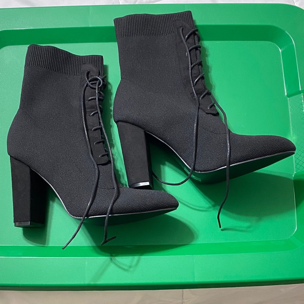 Elegant Black Ankle Boots